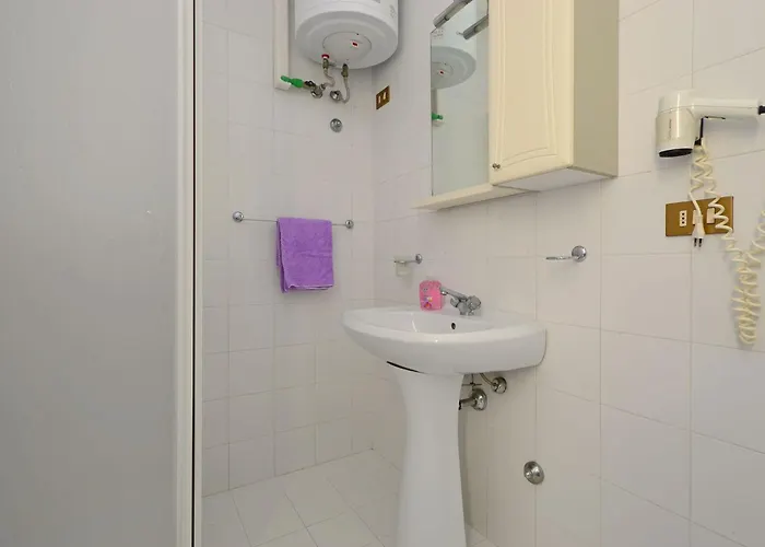 Parco Hemingway-19 By Interhome شقة لينانو سابيادورو